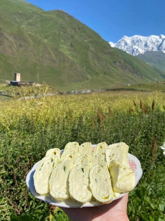 Maxvshi Hotel Ushguli Buitenkant foto